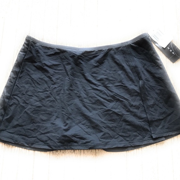 La Blanca Other - La Blanca Swim Skirt NWT